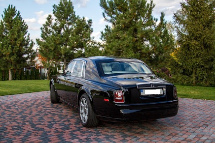 Седан Rolls-Royce Phantom - фото 3Заказ Ролс-Ройса - 